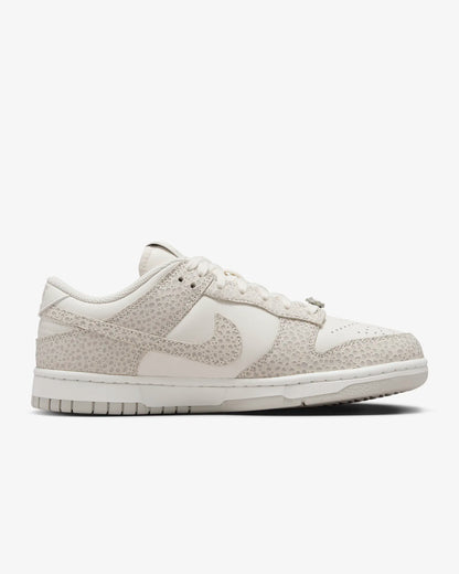 Nike Dunk Low Premium